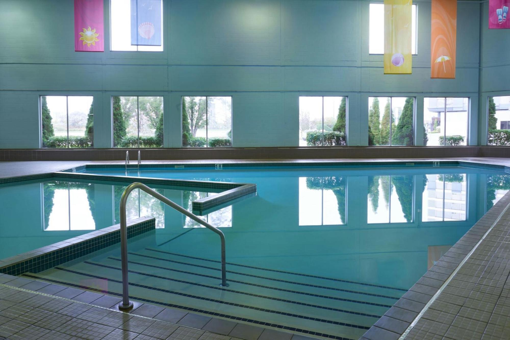 Hotel Delta By Marriott Airport & Conference Centre 4*